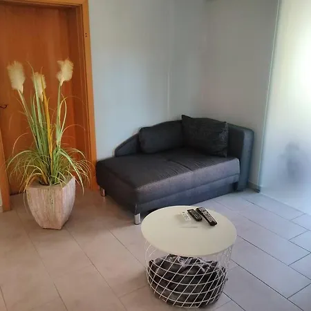 In Leckwitz Bei Nuenchritz Wacker, Elbradweg * Nunchritz