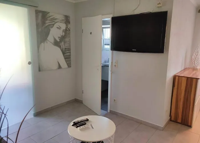 In Leckwitz Bei Nuenchritz Wacker, Elbradweg Nunchritz